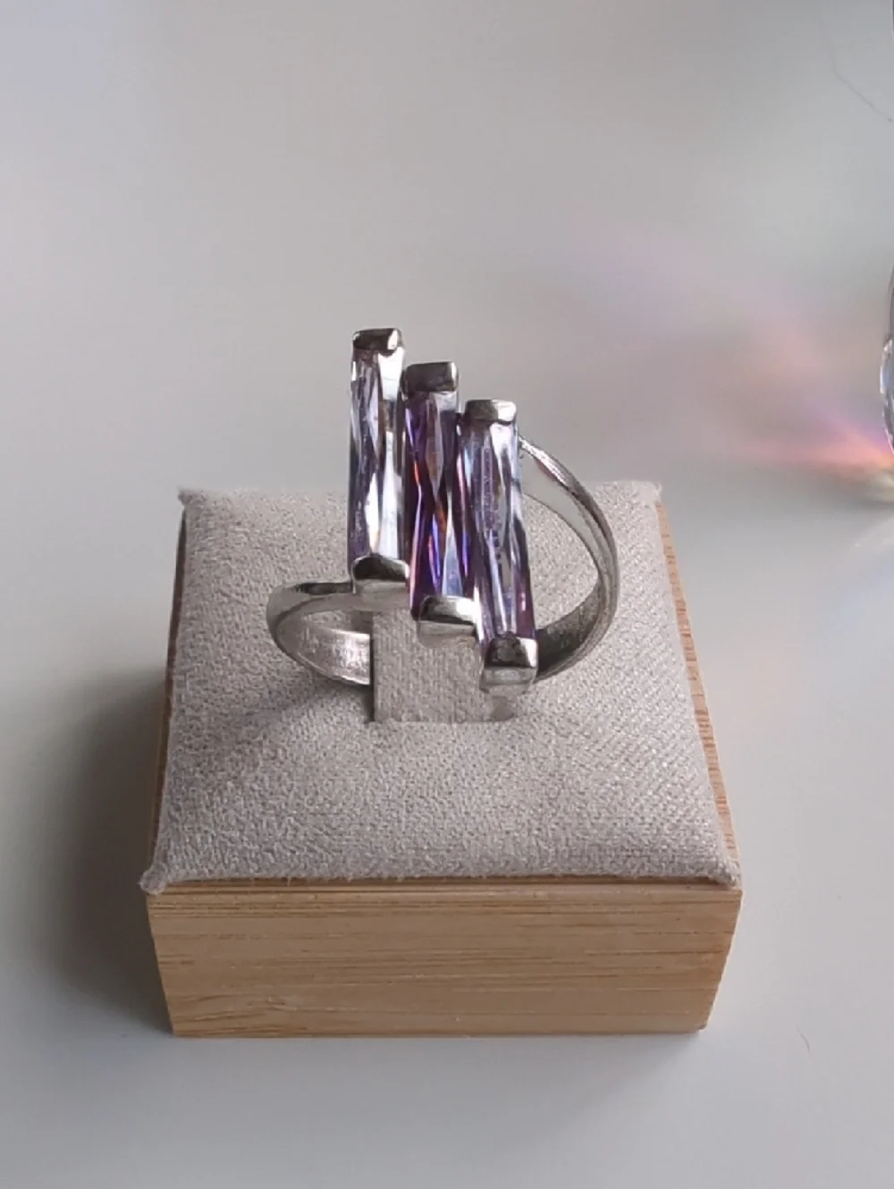 Faceted Purple/Blue Colored Glass 925 Silver Plated Ring Size 9 - Picture 6 of 14
